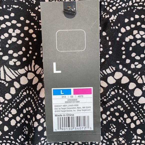 Mossimo dress  - Picture 6 of 9